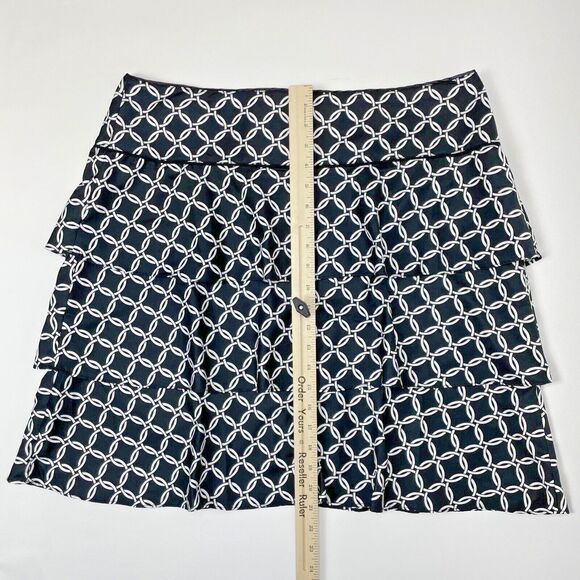 WHITE HOUSE BLACK MARKET Interlocking Ring 3-Tiered Swing Skirt Women’s Size 14 - Picture 6 of 6
